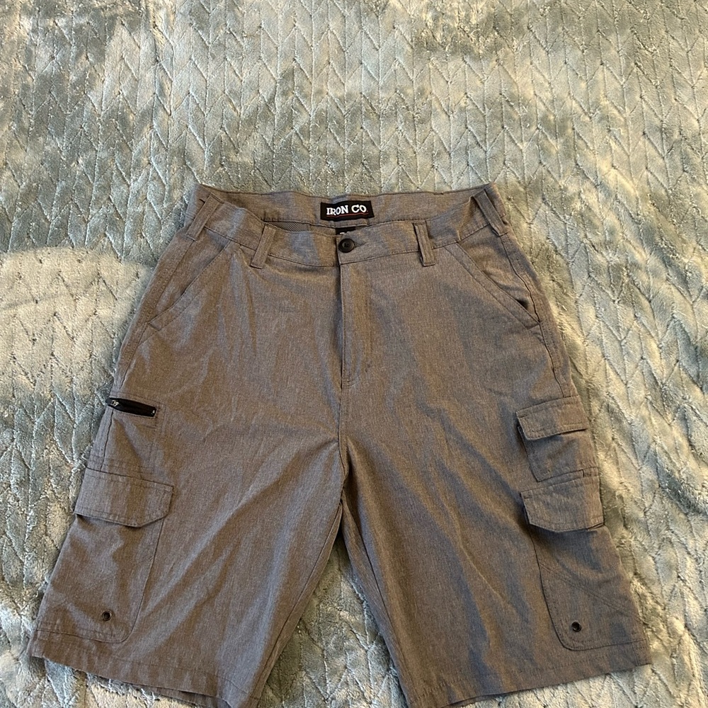 Iron Co Men's Charcoal Cargo Shorts
